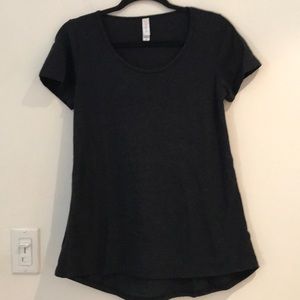 Lularoe dark grey / heather black classic T